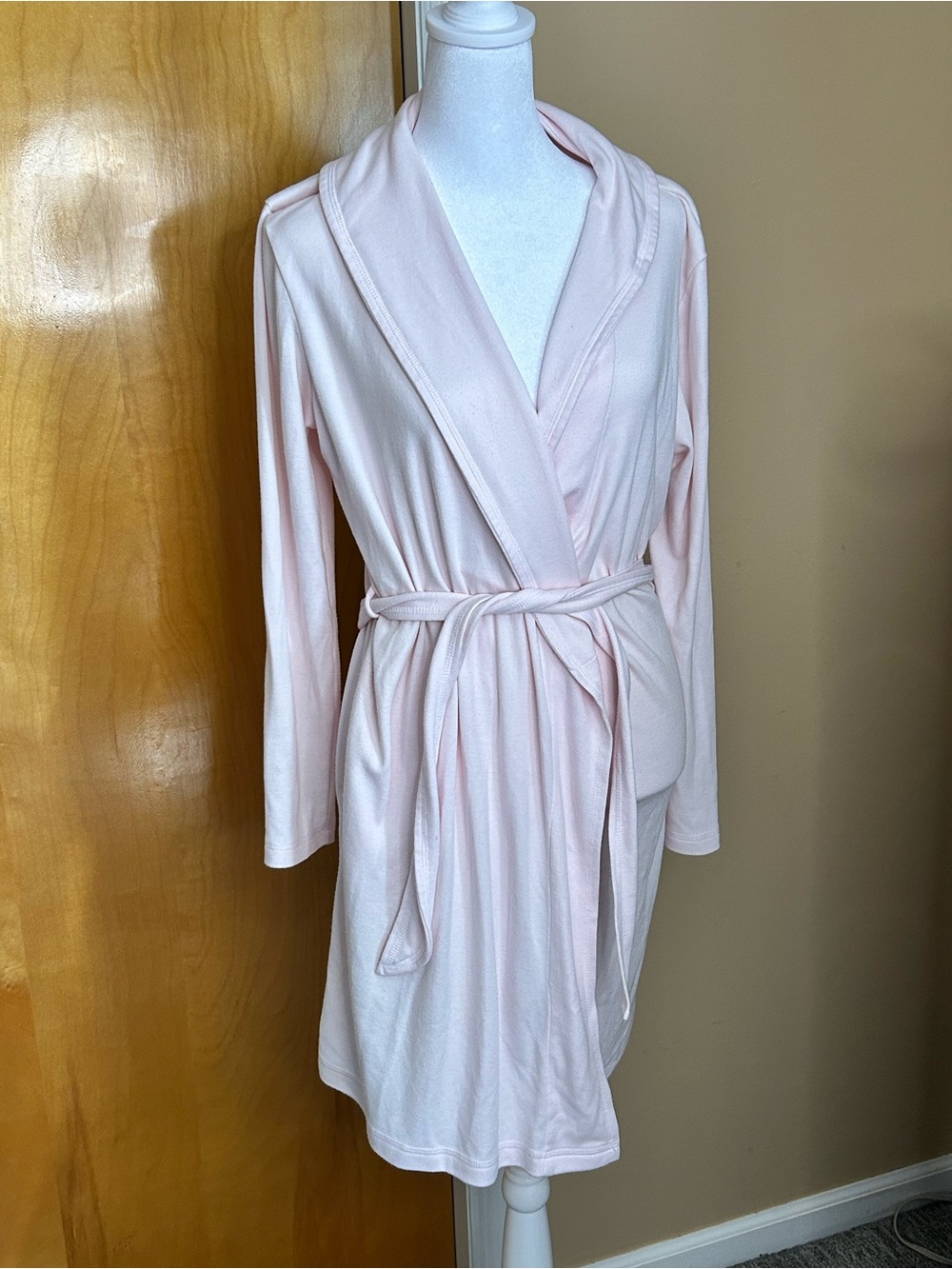 Gilligan & O'Malley Light Pink Shawl-Collar Wrap Robe with Tie